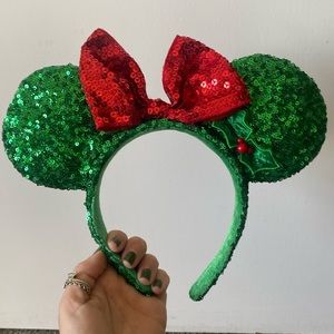 Red and green holiday ears